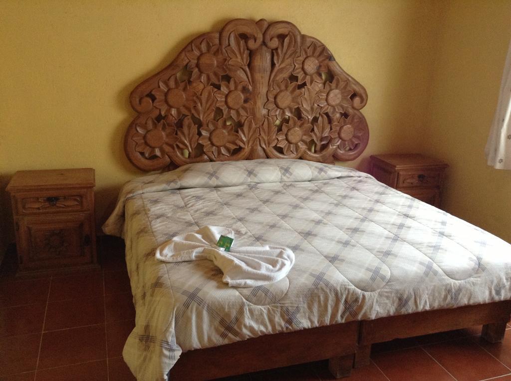 Hotel La Herradura Tecozautla Room photo