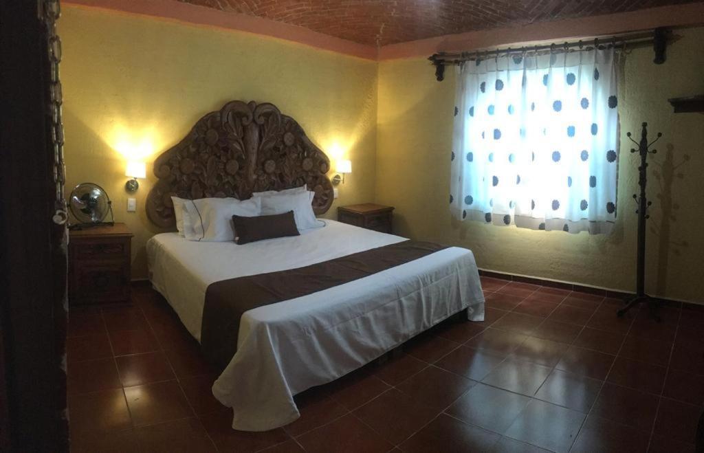 Hotel La Herradura Tecozautla Exterior photo